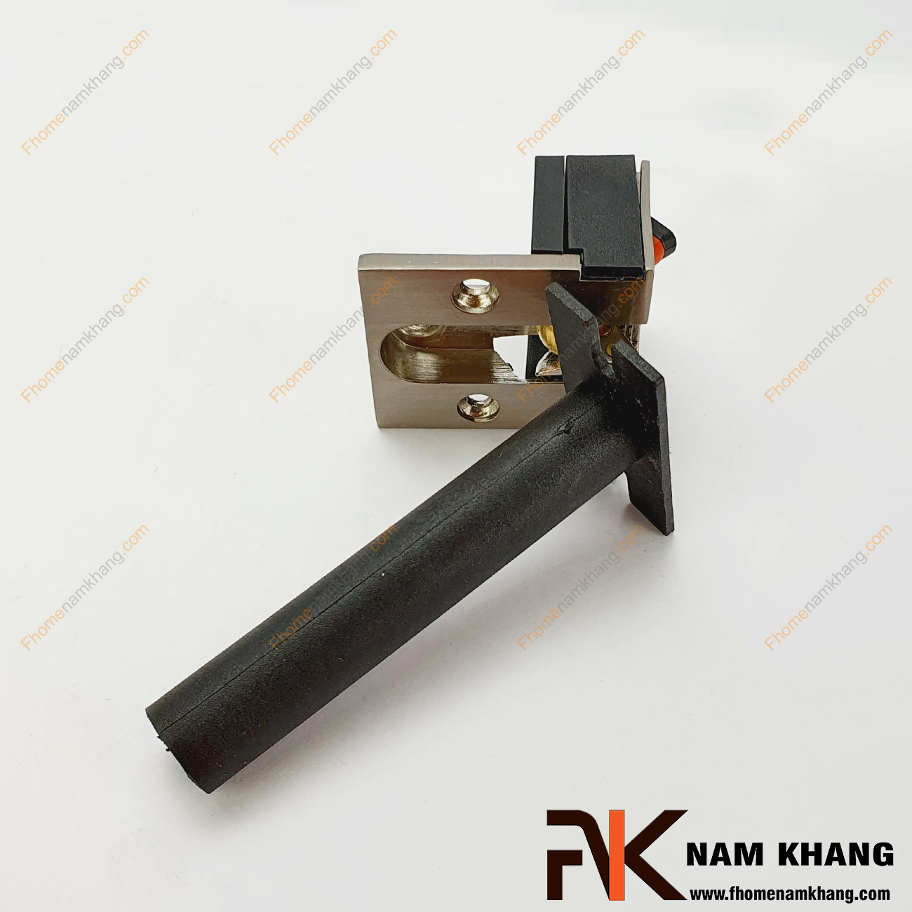 Chốt xích gài cửa an toàn NK800XV-D - dạng chốt âm gài cửa an toàn sử dụng trong nhiều dạng cửa nhà ở, chung cư, đặc biệt là các dòng cửa gỗ.