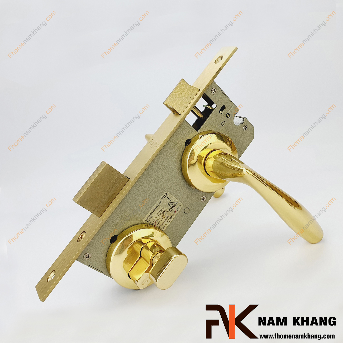 Khóa cửa phân thể hiện đại màu vàng bóng NK551-24K được sản xuất từ đồng cao cấp, có độ bền cao và kết cấu bền chặt.