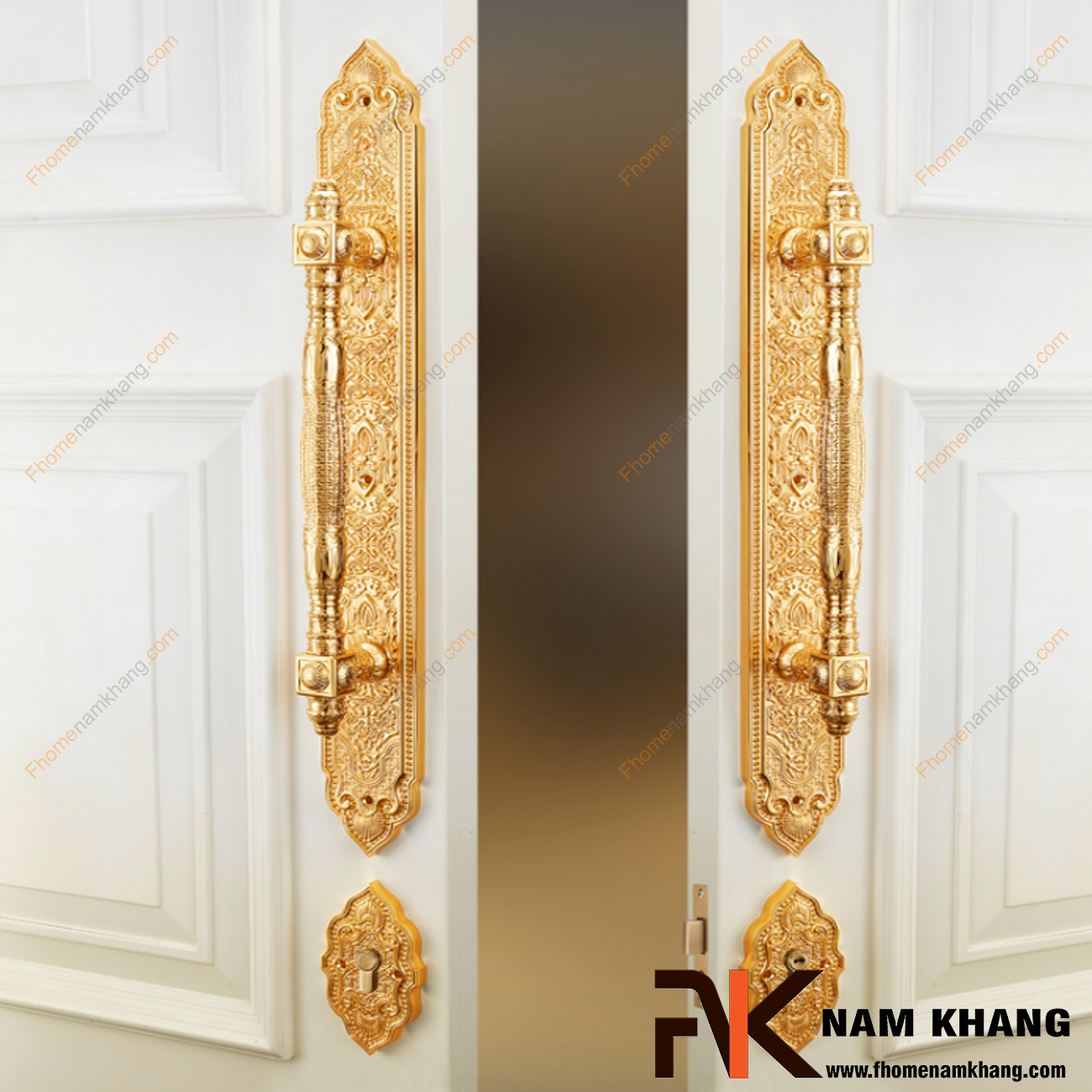 Khóa cửa sảnh phối hợp màu đồng vàng NK477XL-24K là dạng khóa cửa phối hợp đặc trưng khi kết hợp dòng khóa thân rời và tay nắm cửa sảnh lớn.