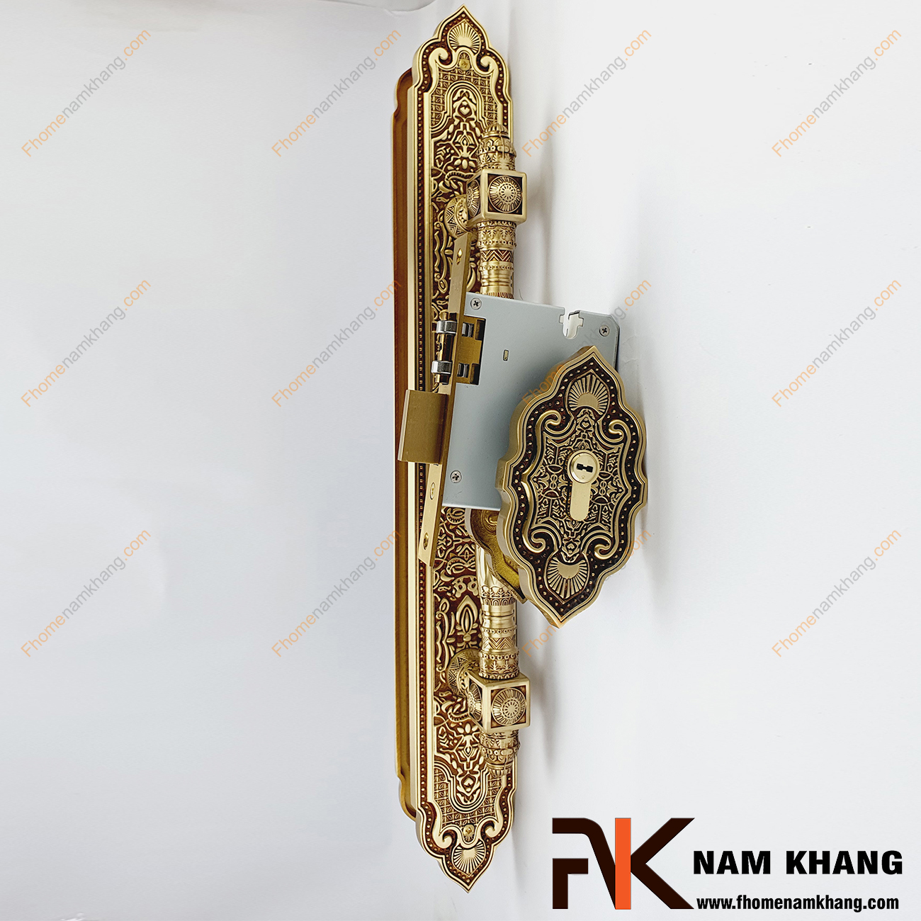 Khóa cửa sảnh phối hợp bằng đồng cao cấp NK477XL-RC là dạng khóa cửa phối hợp đặc trưng khi kết hợp dòng khóa thân rời và tay nắm cửa sảnh lớn.