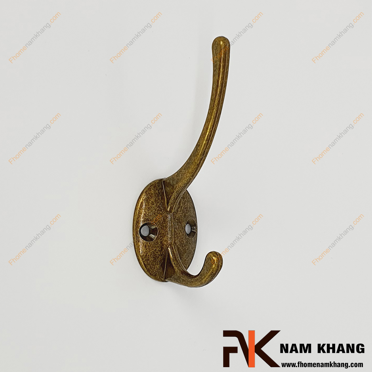 Móc gắn tường đế tròn màu đồng cổ NK119-C là một dạng móc treo dạng dẹp nhỏ gọn, tiện lợi, các góc cạnh bo tròn mang độ an toàn và thẩm mỹ cao.
