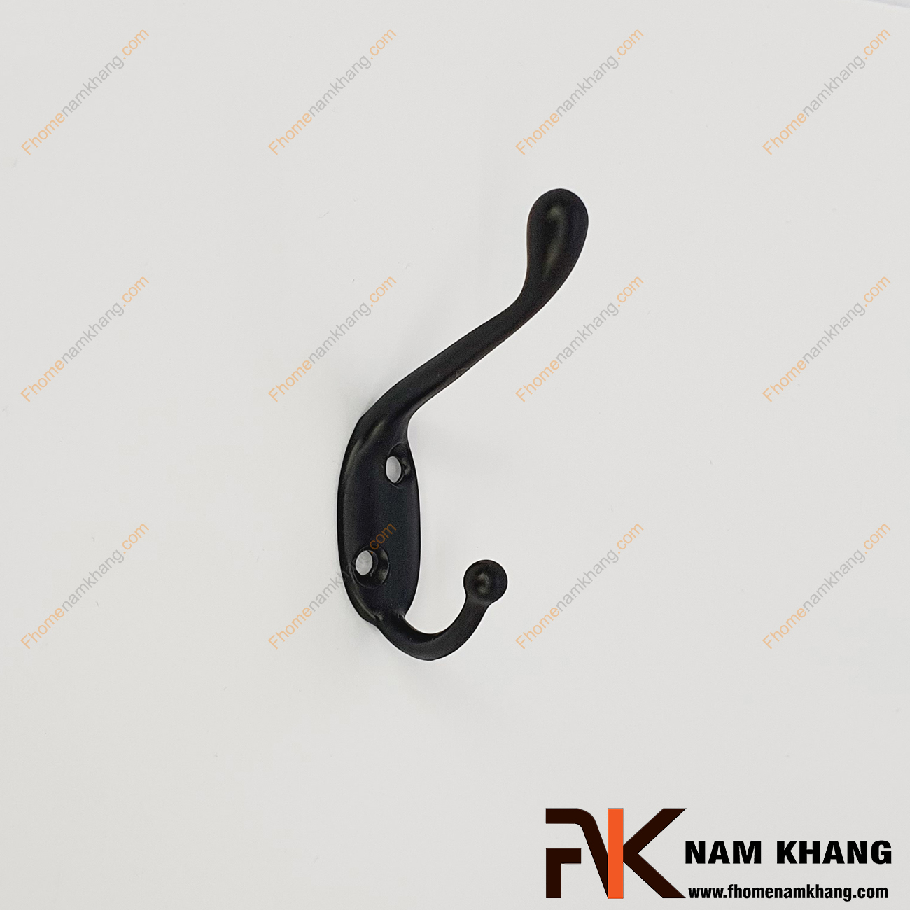 Móc gắn tường màu đen mờ NK120-D là một dạng móc treo dạng dẹp nhỏ gọn, tiện lợi, các góc cạnh bo tròn mang độ an toàn và thẩm mỹ cao.