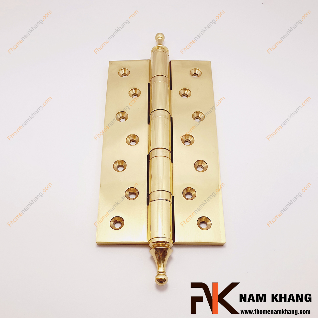 Bản lề lá màu vàng bóng bằng đồng cao cấp NK308D-20FDO là sản phẩm thông dụng và quan trọng khi lắp đặt các cánh cửa.