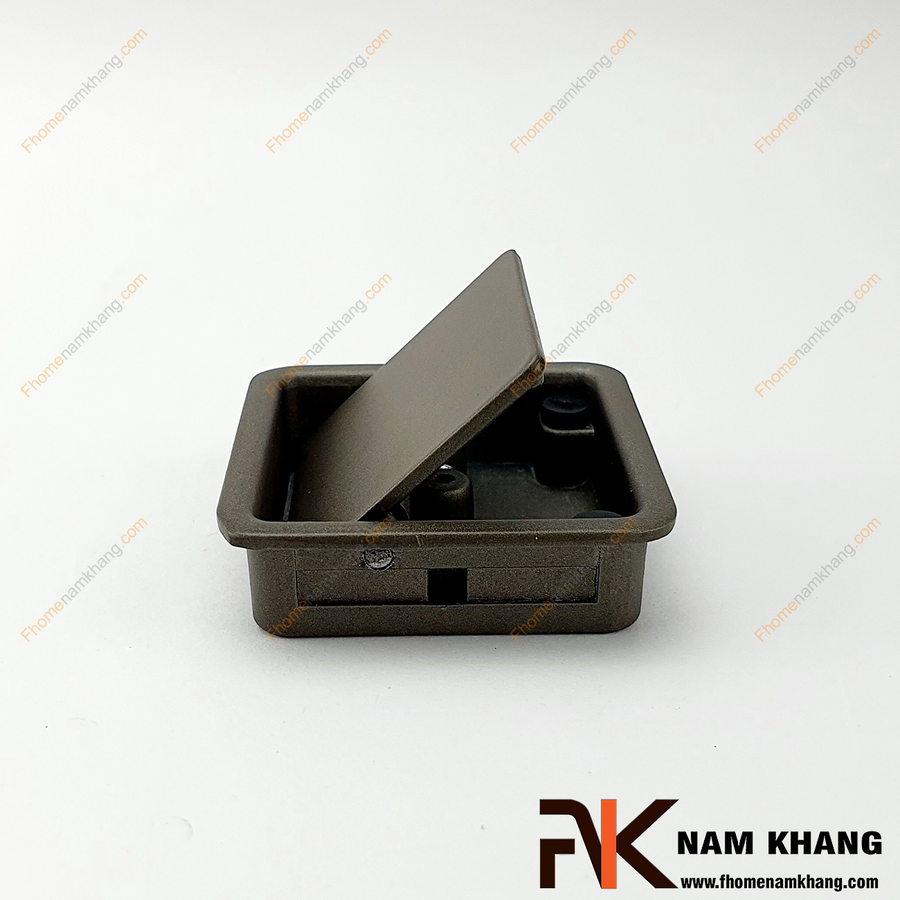 Núm âm tủ dạng vuông trơn màu xám NK237-X chuyên dùng cho các loại tủ đặt ở những nơi có không gian hạn chế hoặc dùng để nâng cao tính thẫm mỹ của sản phẩm