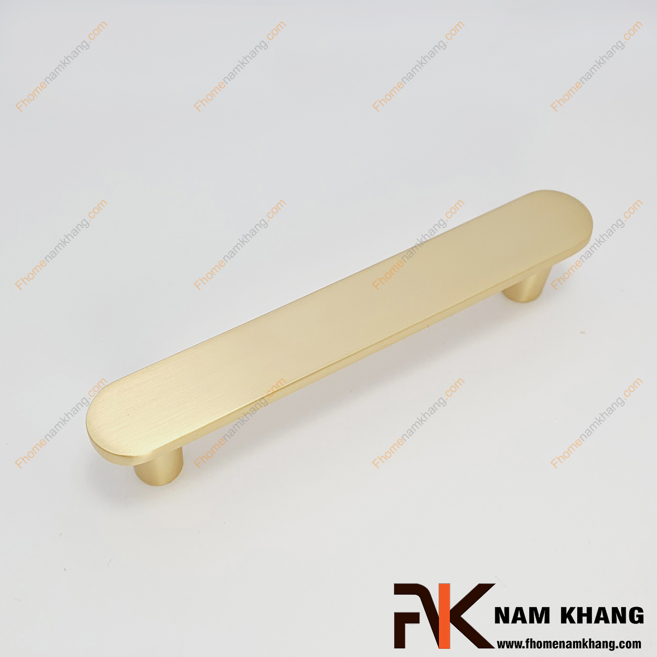 Tay nắm tủ dạng thanh màu vàng mờ NK455T-VM, thiết kế dạng tay nắm được bo tròn màu vàng mờ.